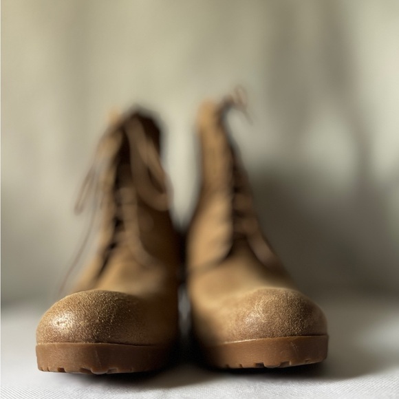 Lucky Brand Size 10 Women’s Leather Tan Heeled Booties. - Picture 6 of 16